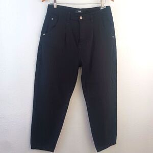 L & M black label pleated black jeans size 9